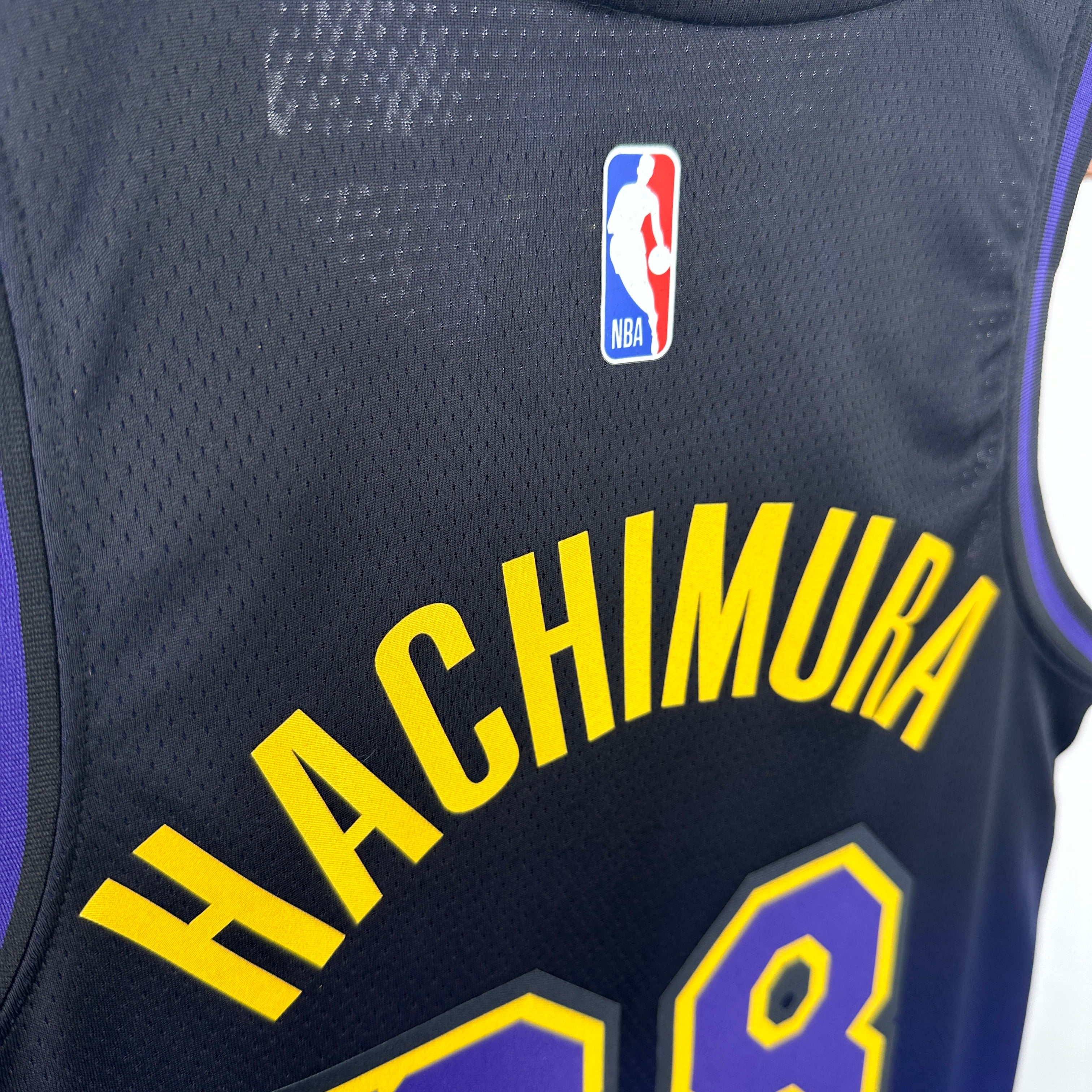 Camisa Regata NBA Swingman Nike Rui Hachimura do Los Angeles Lakers Unissex 2024/25 roxa - City Edition