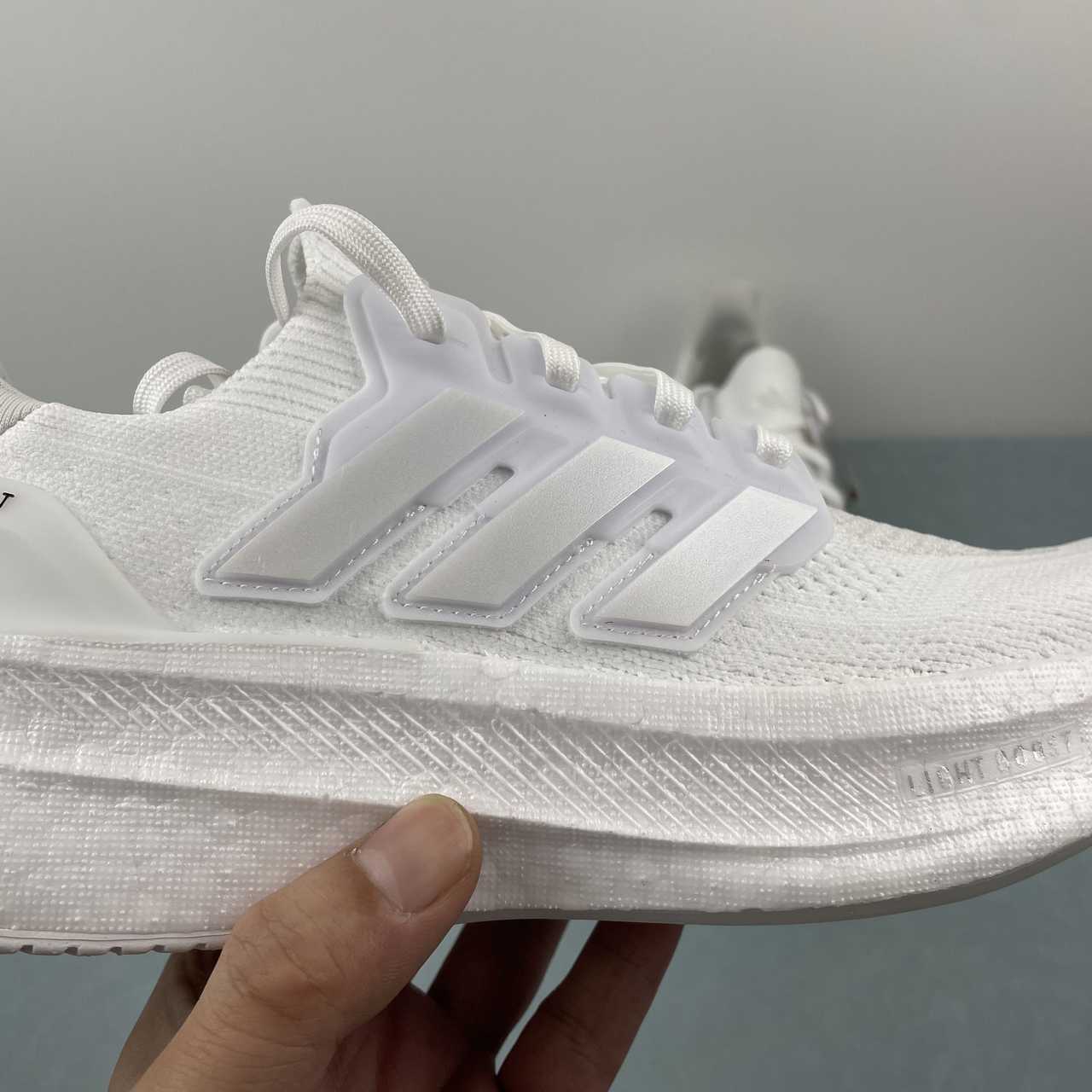 Tênis Ultraboost 5
