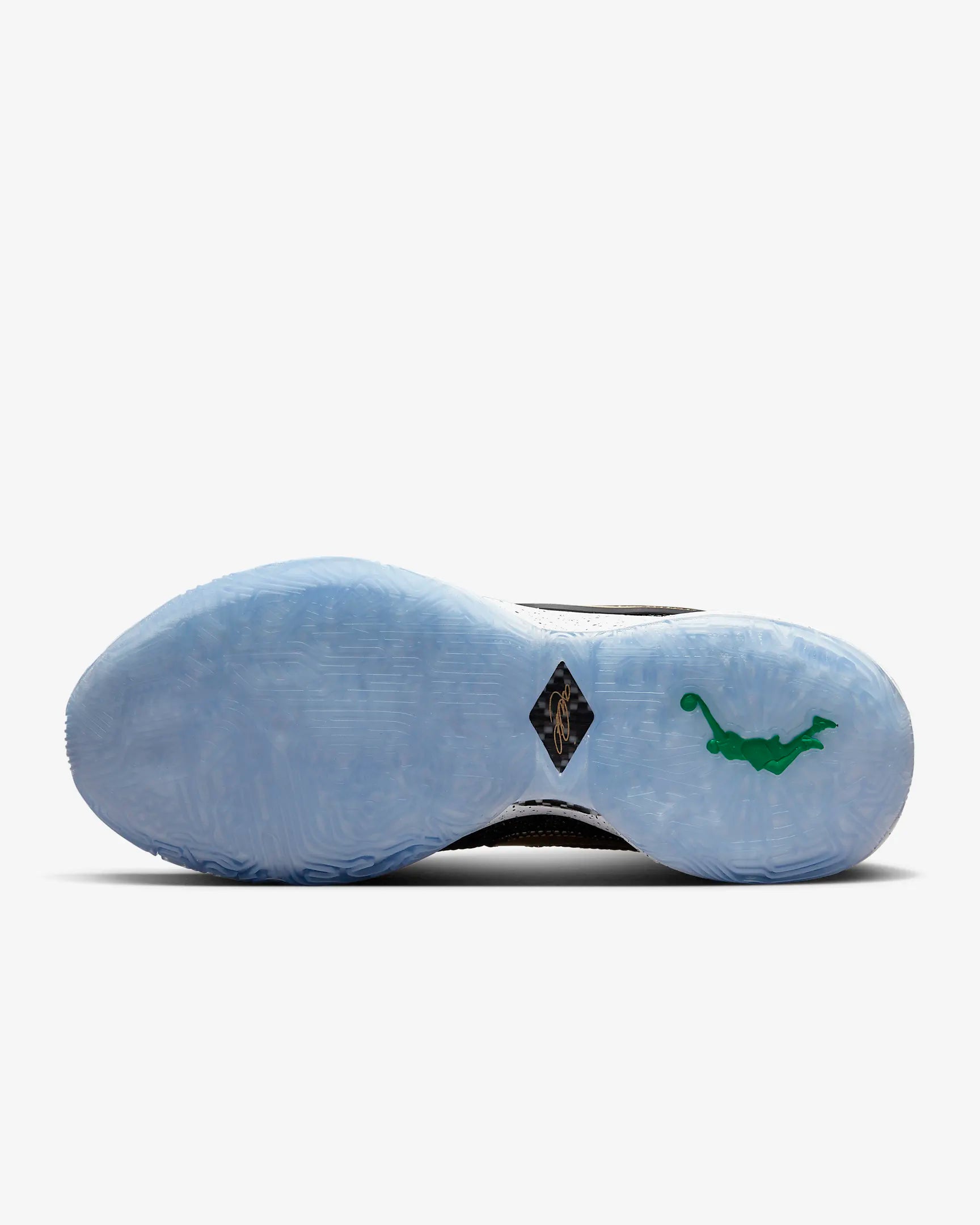 Tênis Nike LeBron 20