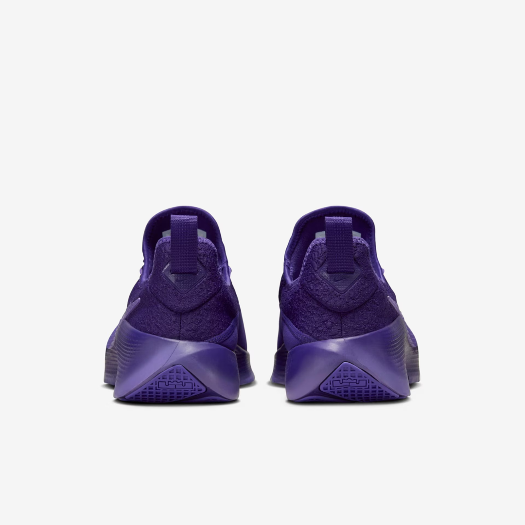 Tênis Nike Lebron TR1