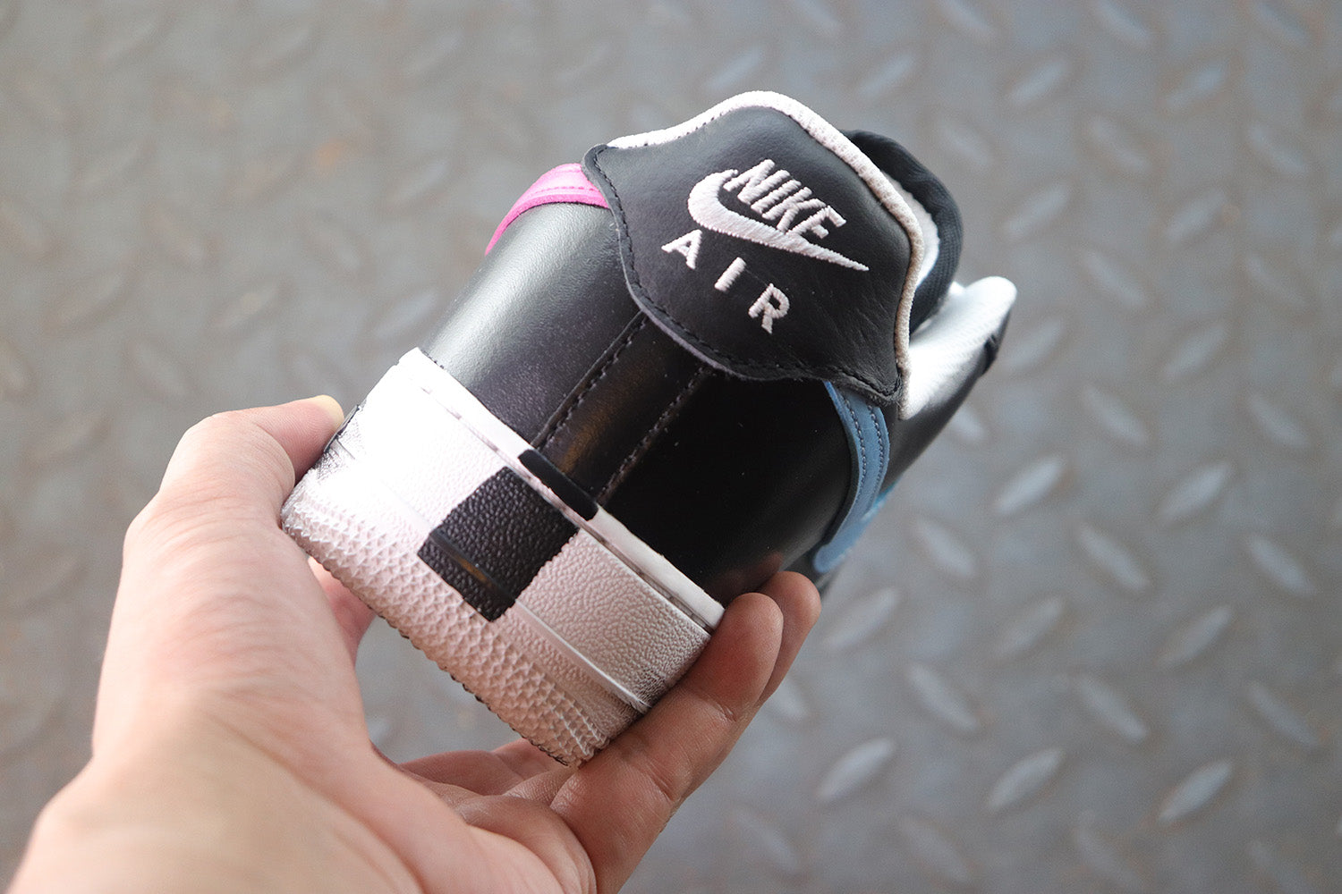 G-Dragon x Nike Air Force 1 Peaceminusone Paranoise 3.0