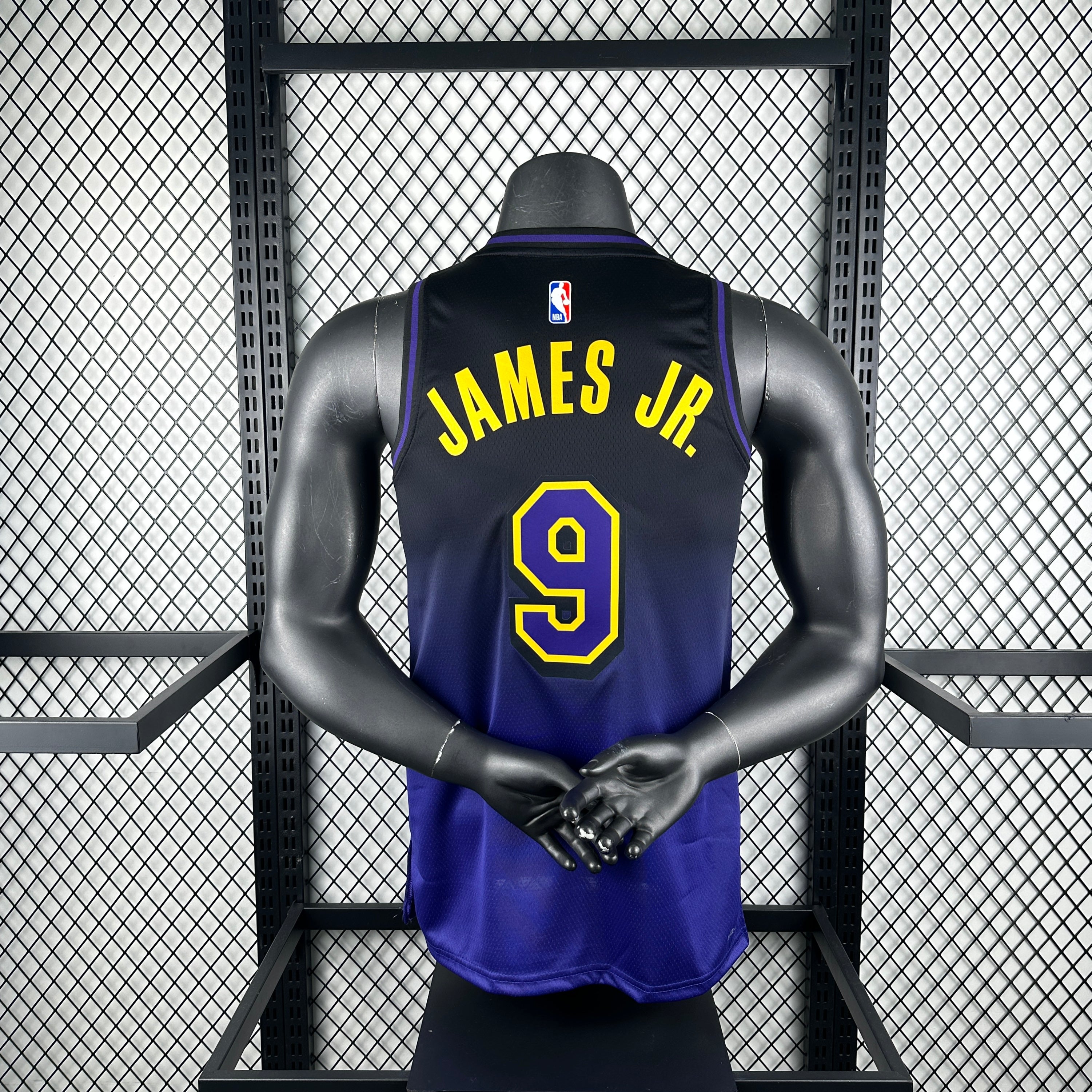 Camisa Regata NBA Swingman Nike Bronny James do Los Angeles Lakers unissex 2024/25 roxa - City Edition