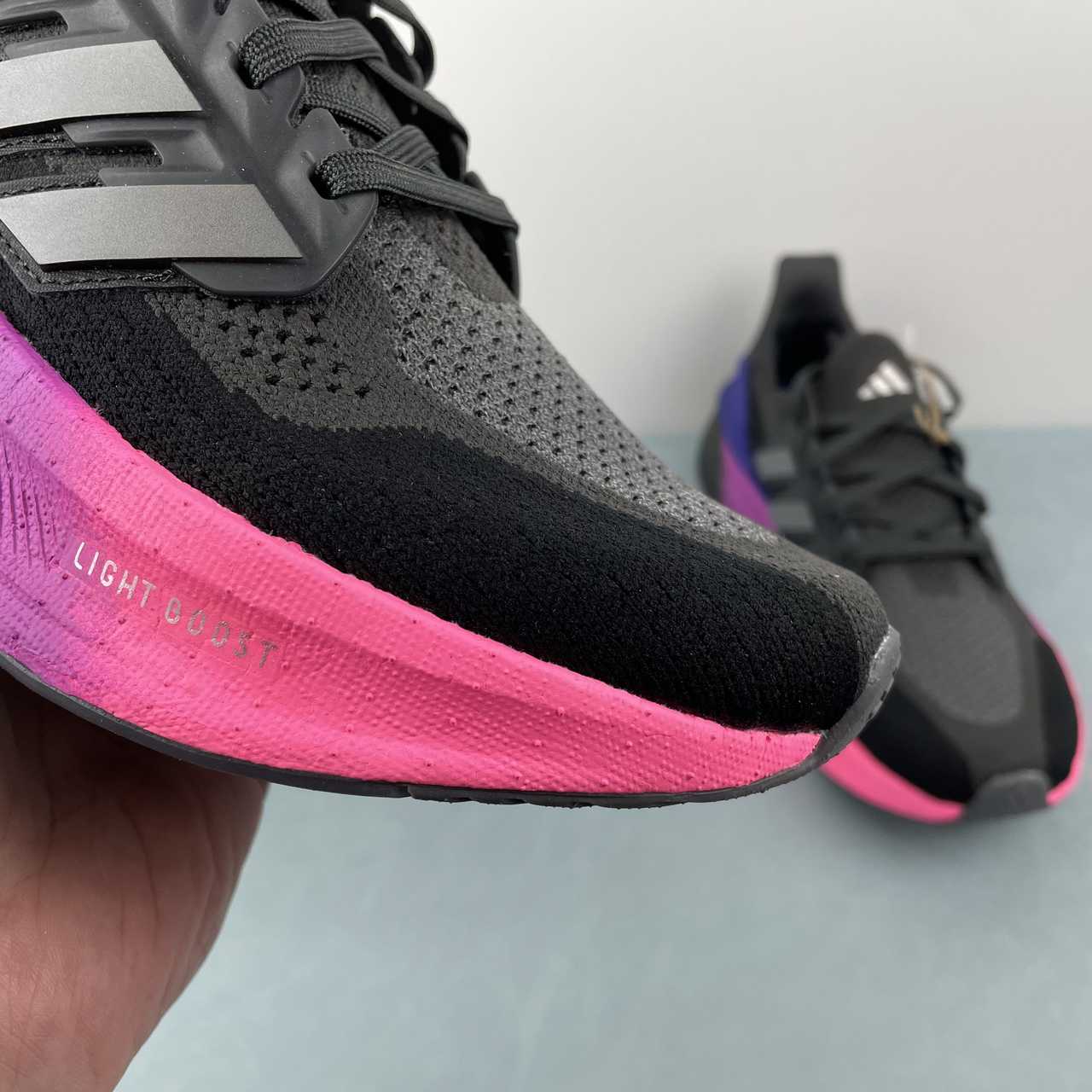 Tênis Ultraboost 5