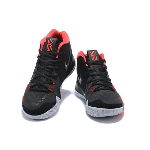 Nike Kyrie 4