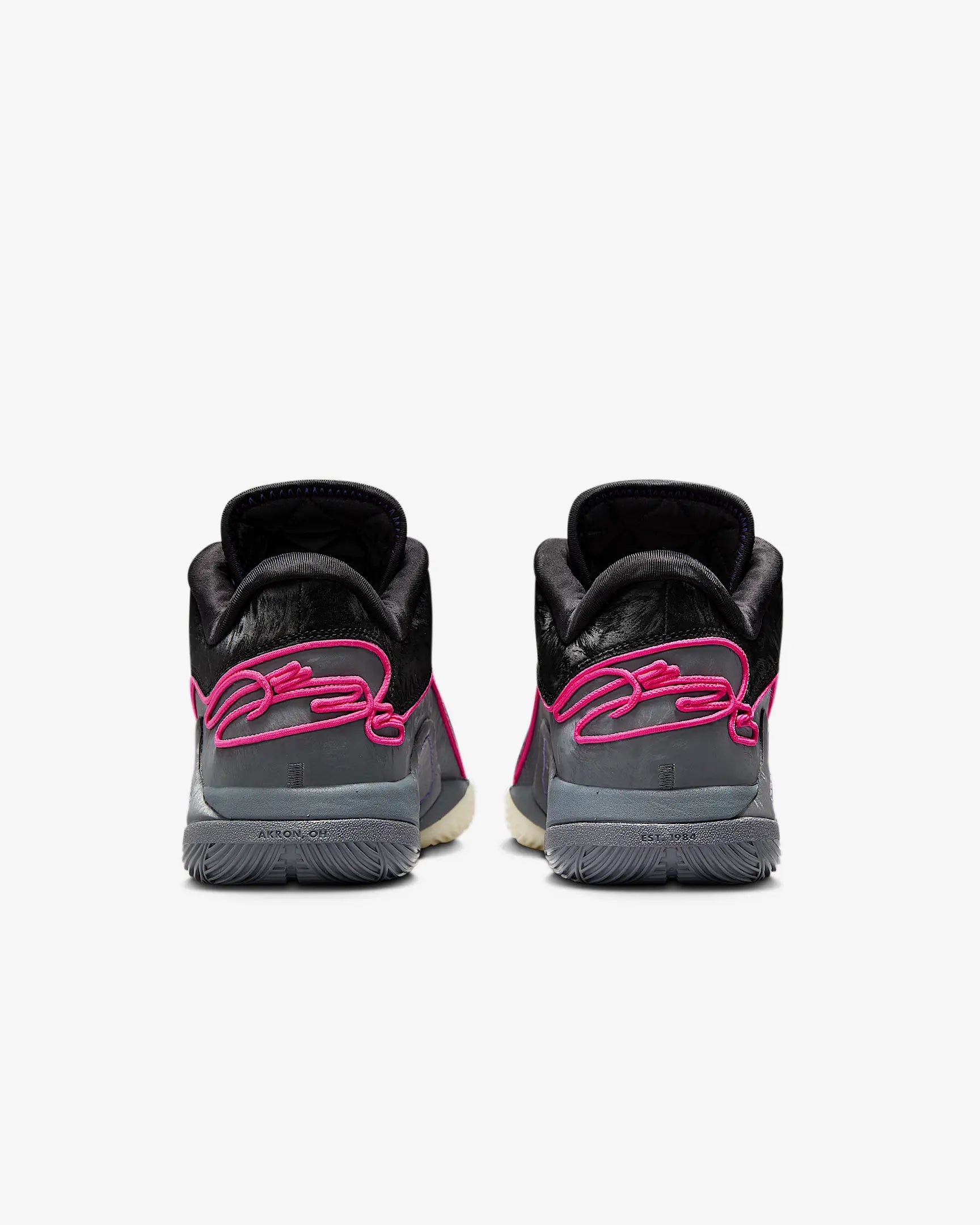 LeBron XXII "Tunnel Vision"