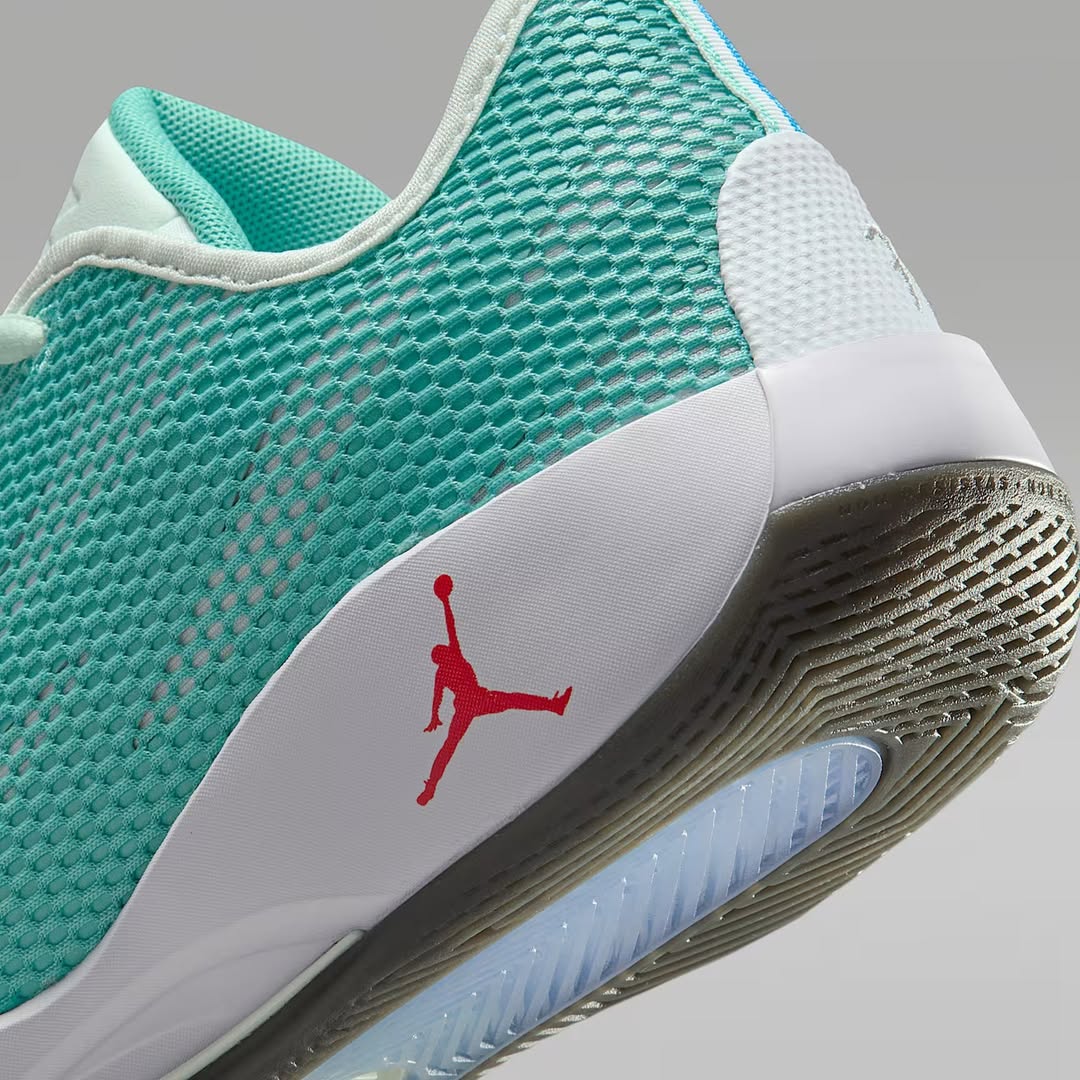 Tênis Jordan Luka 77 PF “Love Letter”