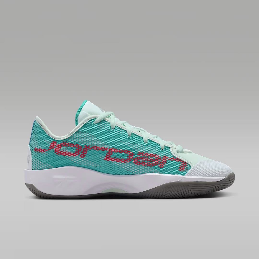Tênis Jordan Luka 77 PF “Love Letter”