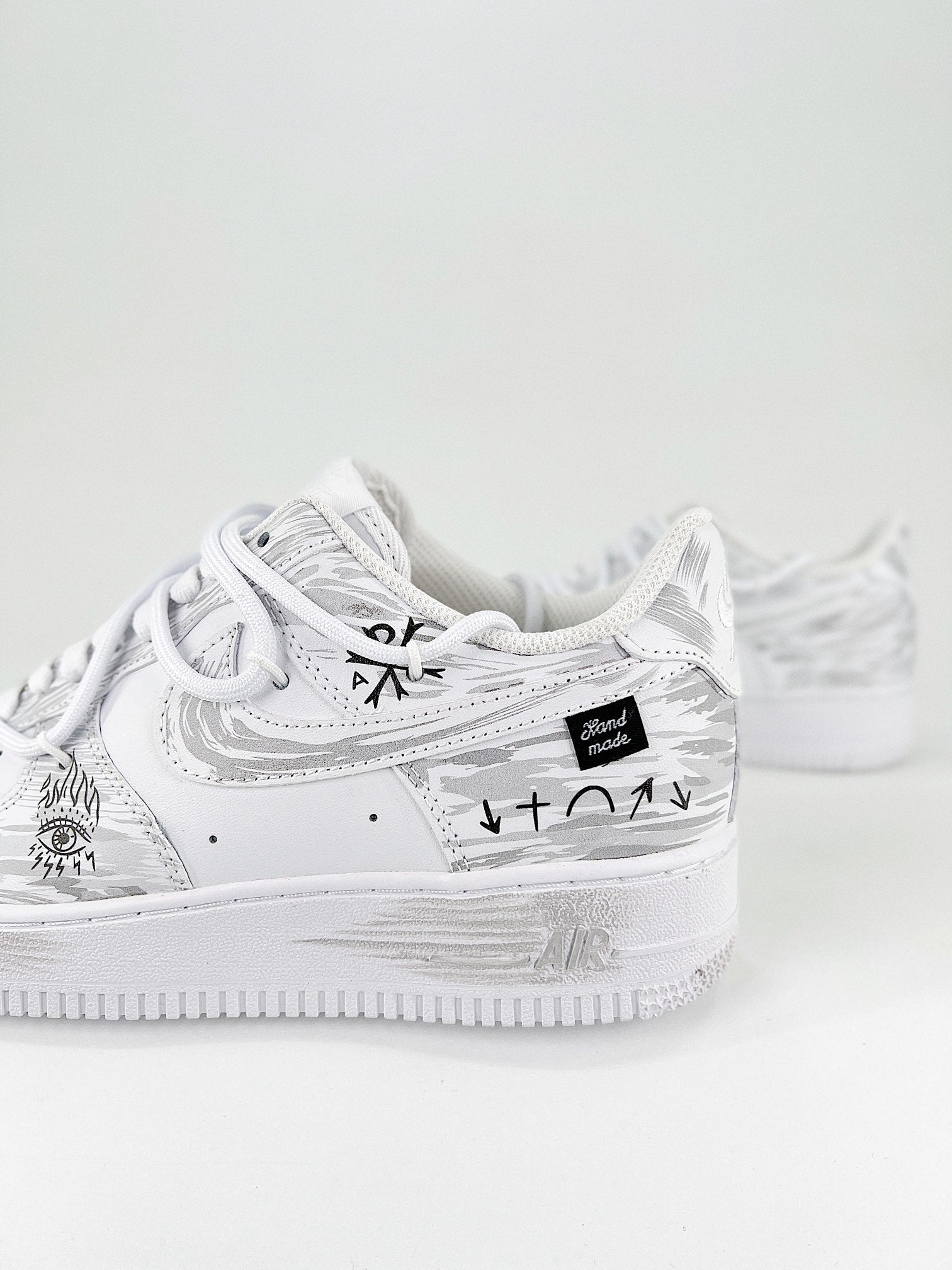 Nike Air Force 1