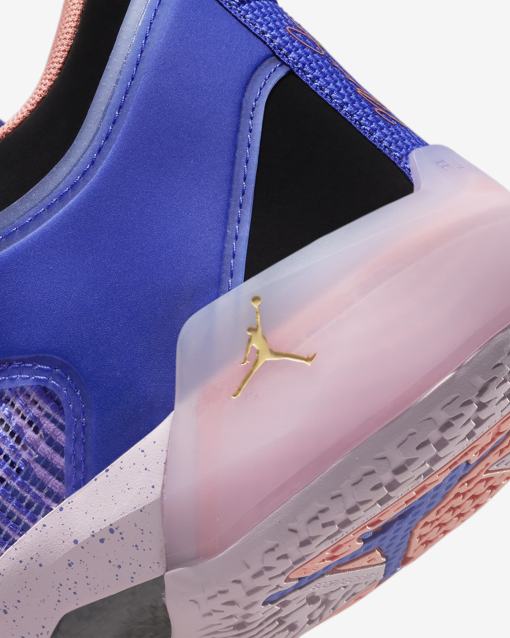 Air Jordan XXXVII Low