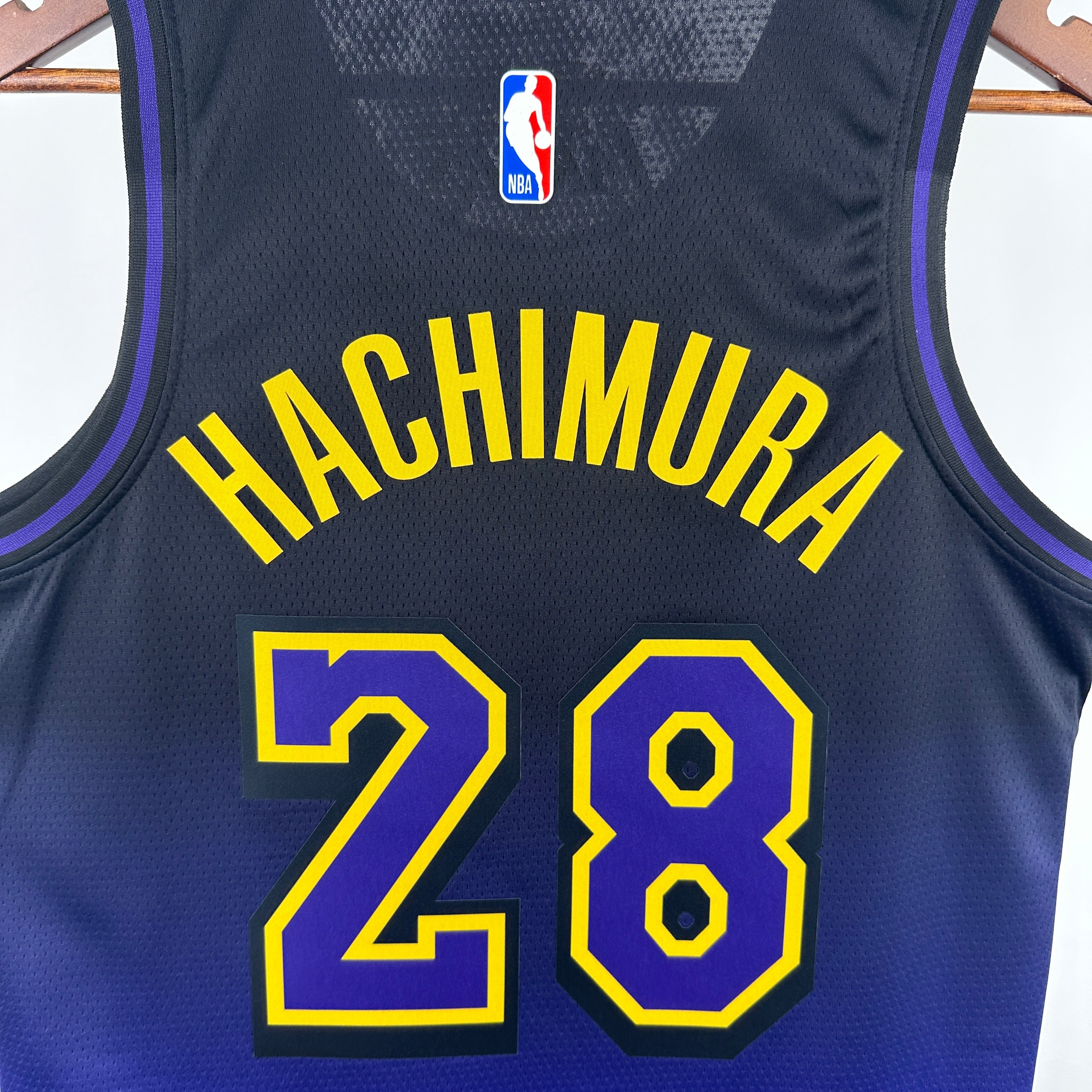 Camisa Regata NBA Swingman Nike Rui Hachimura do Los Angeles Lakers Unissex 2024/25 roxa - City Edition