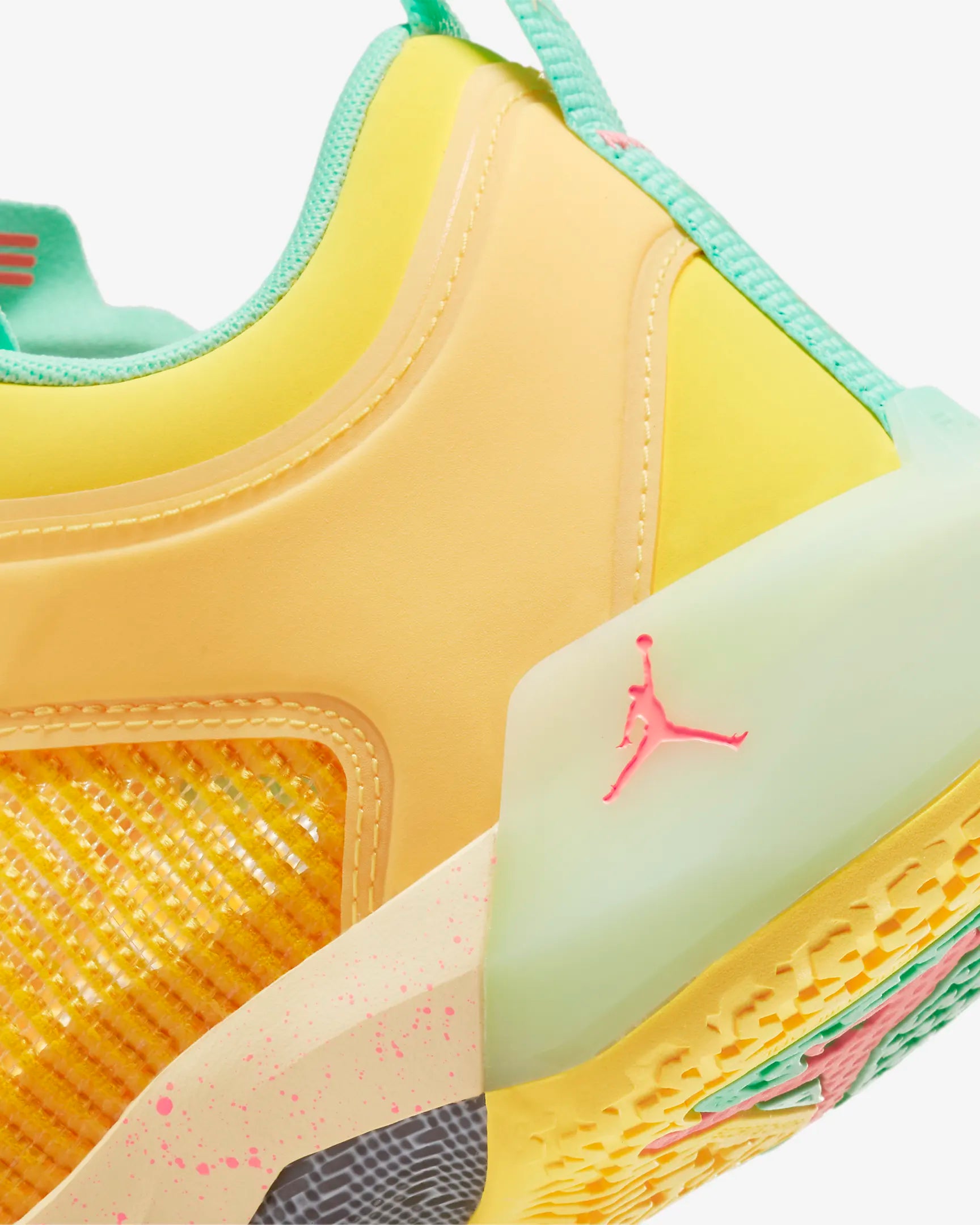 Air Jordan XXXVII Low