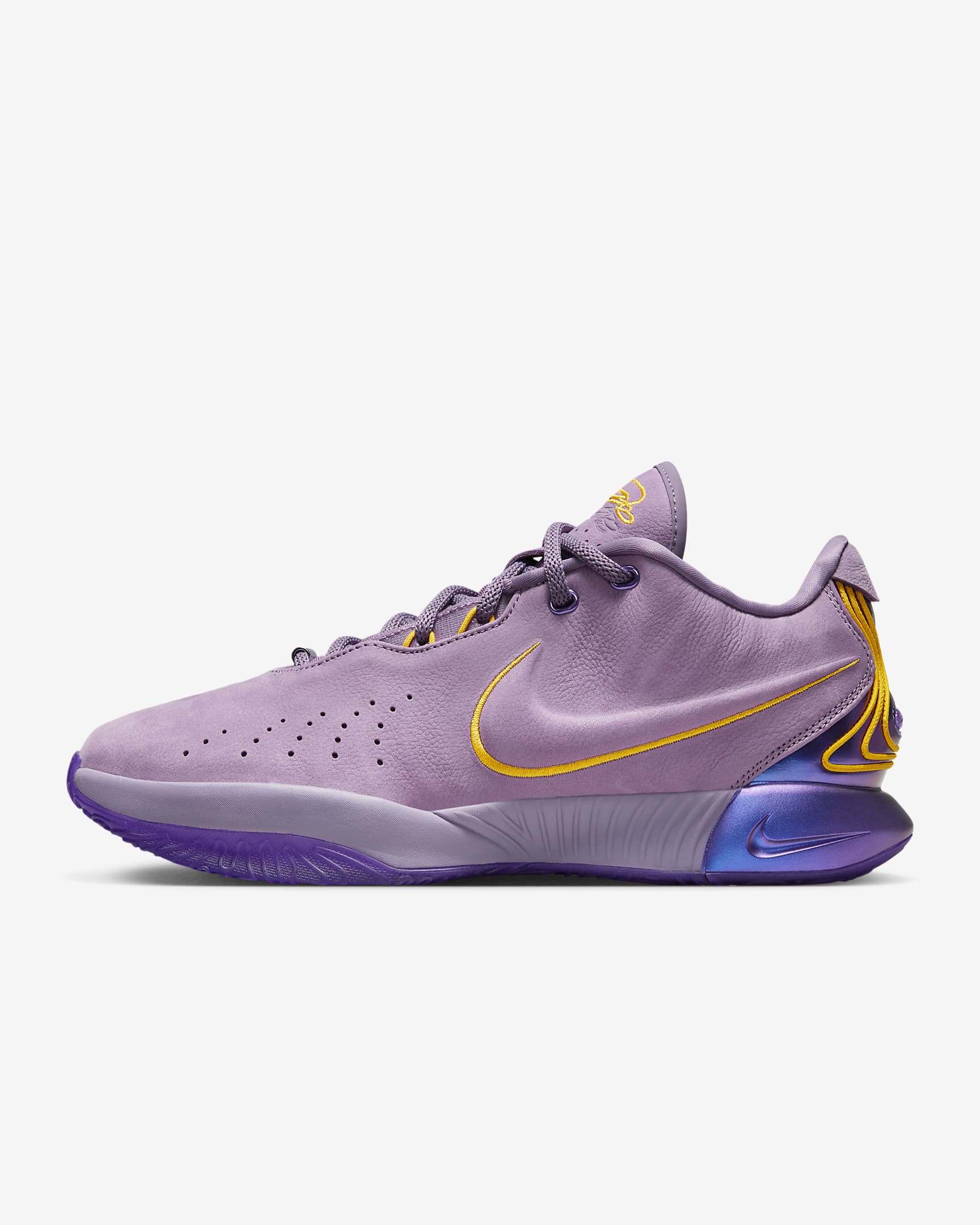 LeBron XXI 