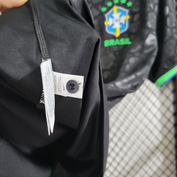 Camisa Nike Brasil 2022/23 Torcedor Masculina Black Gola Verde Estampa Onça Pintada