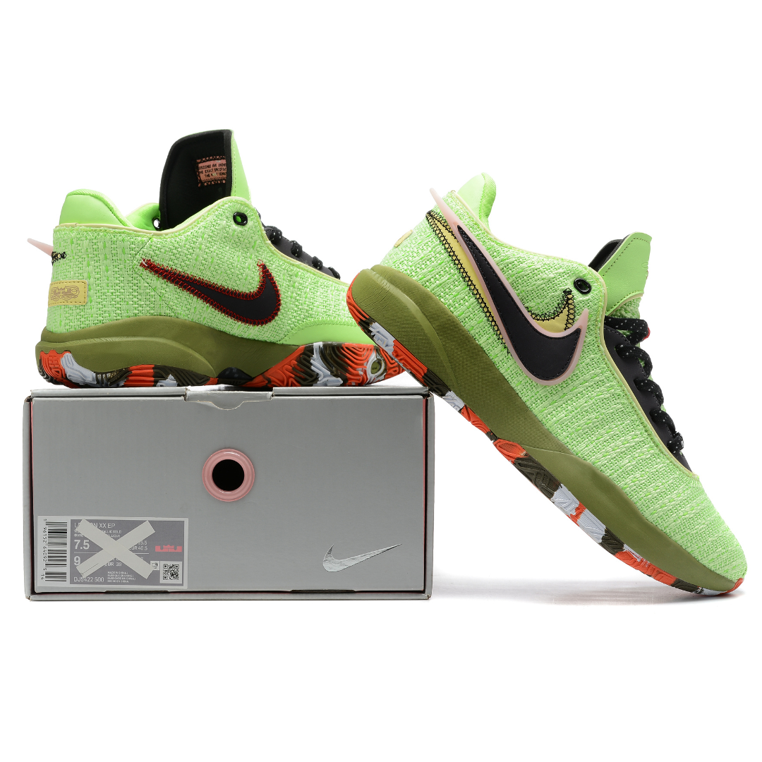 Tênis Nike LeBron 20