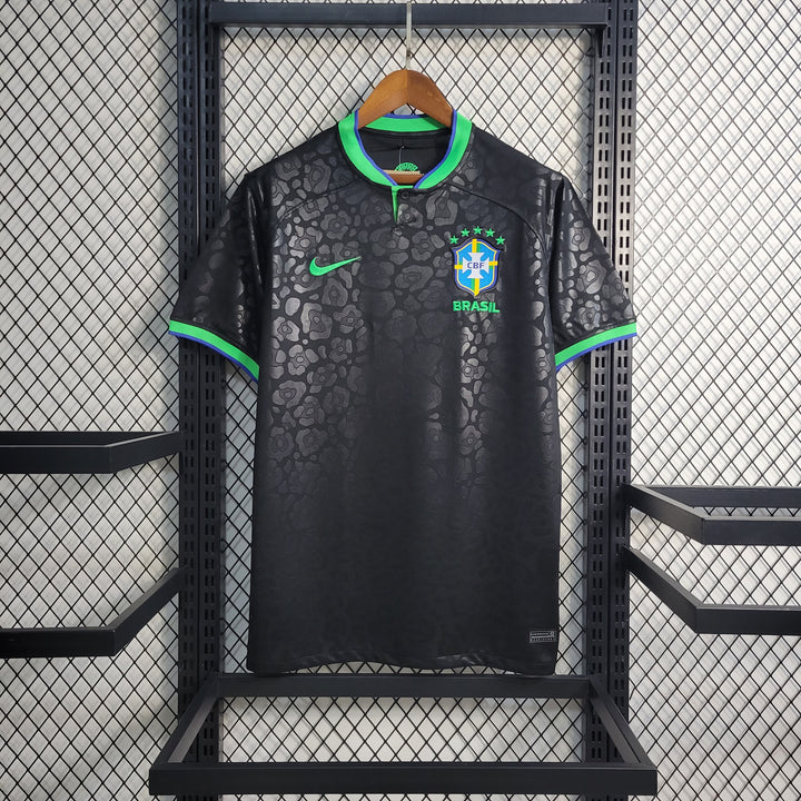 Camisa Nike Brasil 2022/23 Torcedor Masculina Black Gola Verde Estampa Onça Pintada