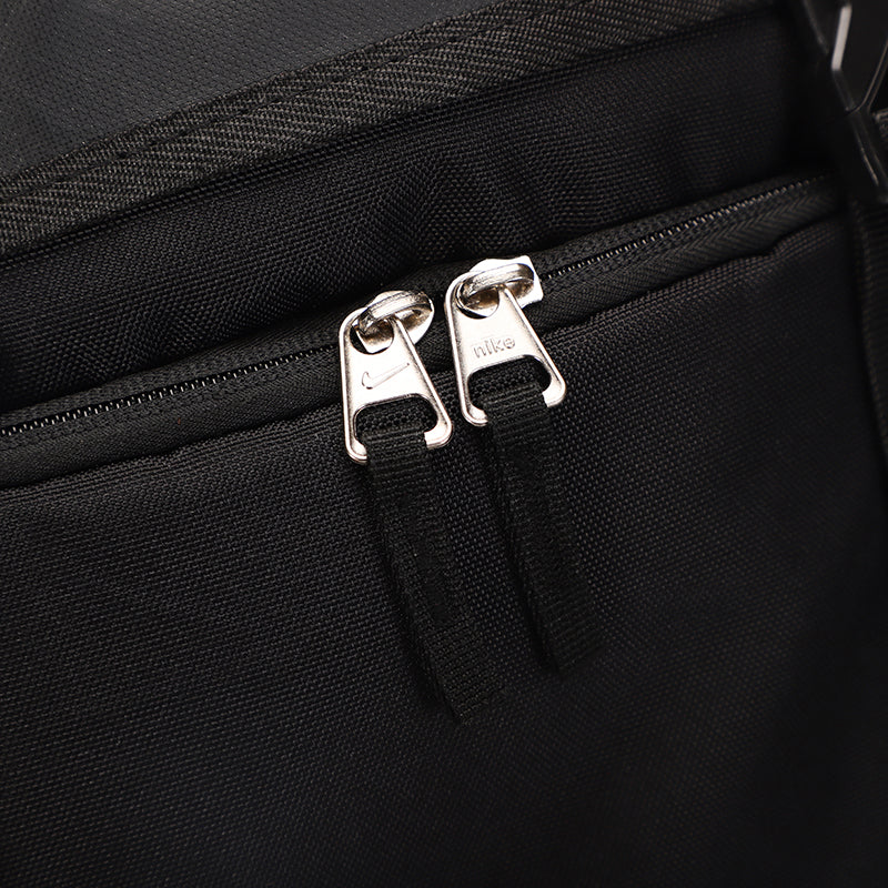 Mochila Nike Kyrie Irving NBA