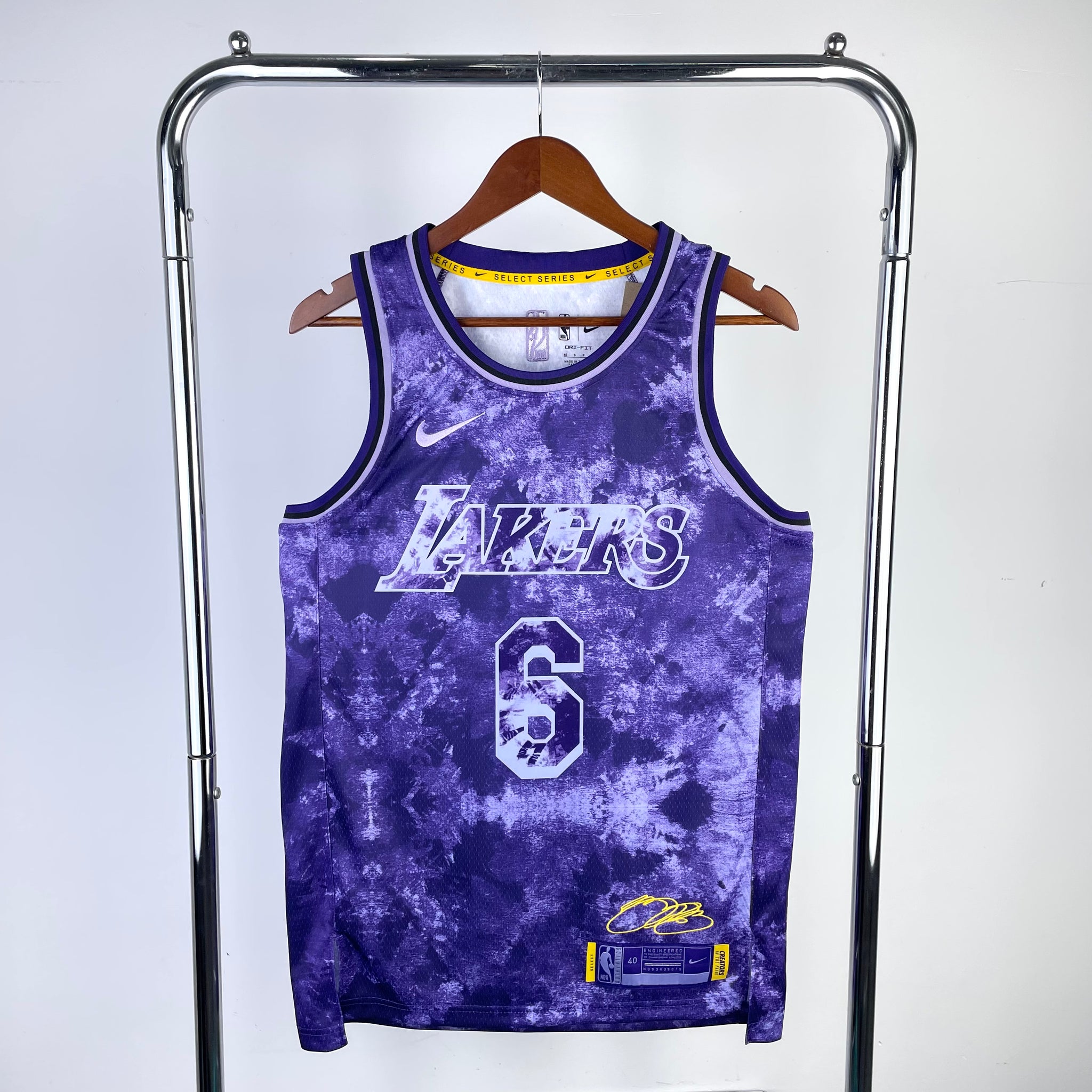 Regata Nike Los Angeles Lakers LeBron James Edição Especial – Loja Sportness