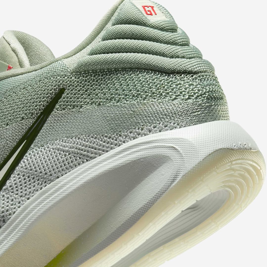 Nike G.T. Hustle 3