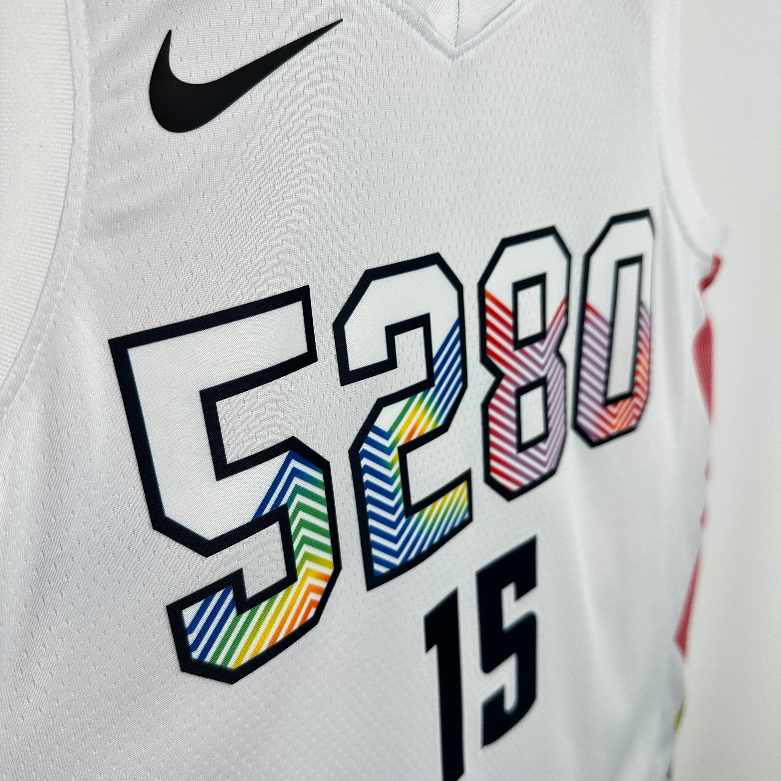 Camisa Regata NBA Unissex Camisa de jogador Swingman Nike Nikola Jokic Denver Nuggets 2024/25 - City Edition