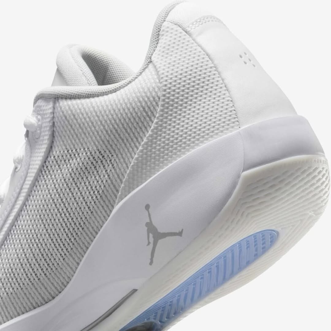 Tênis Jordan Luka 77 