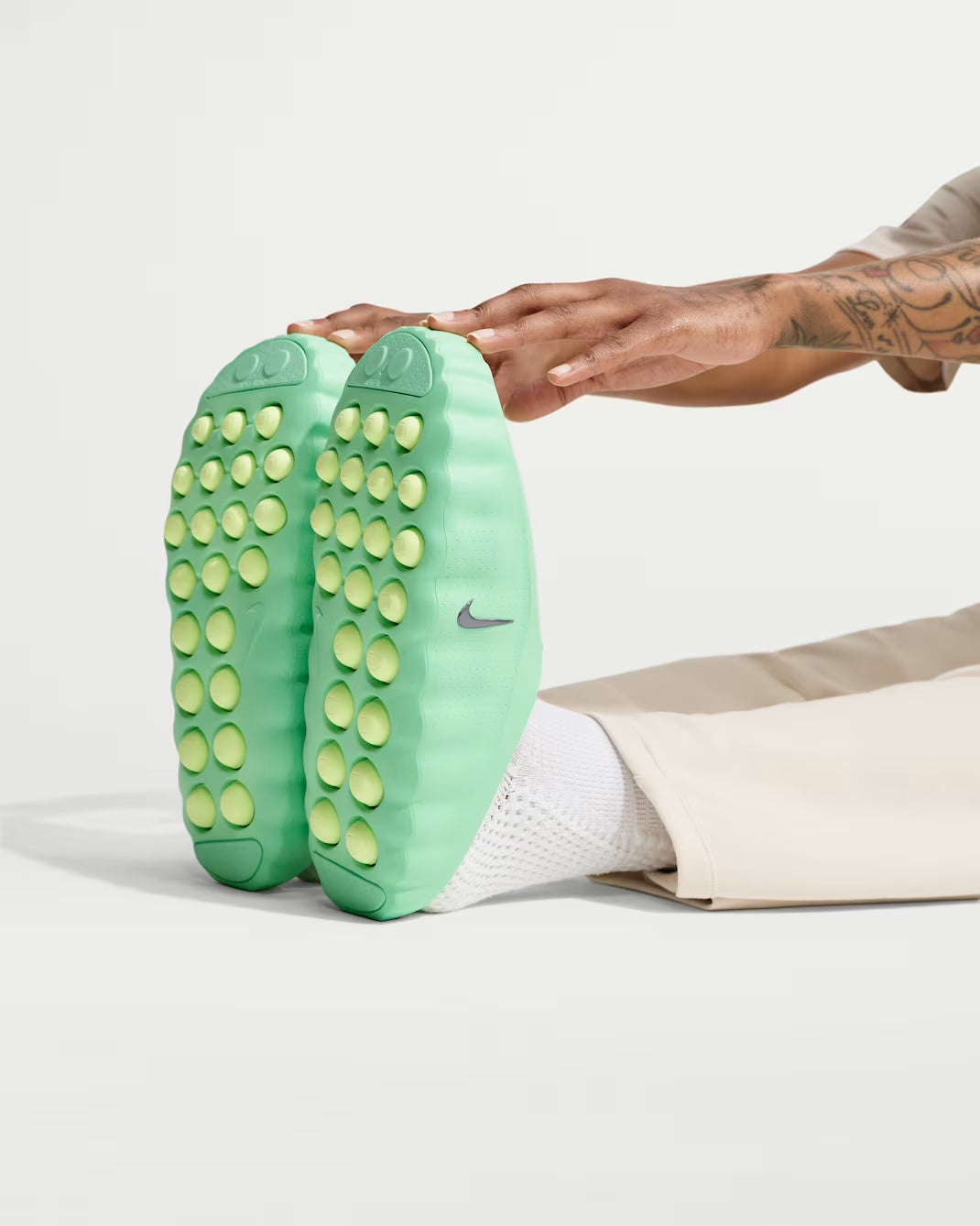 Nike Mind 001