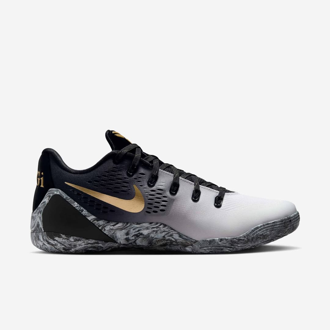 Tênis Kobe 9 Elite Low EM Protro "Black/Metallic Gold/Black"