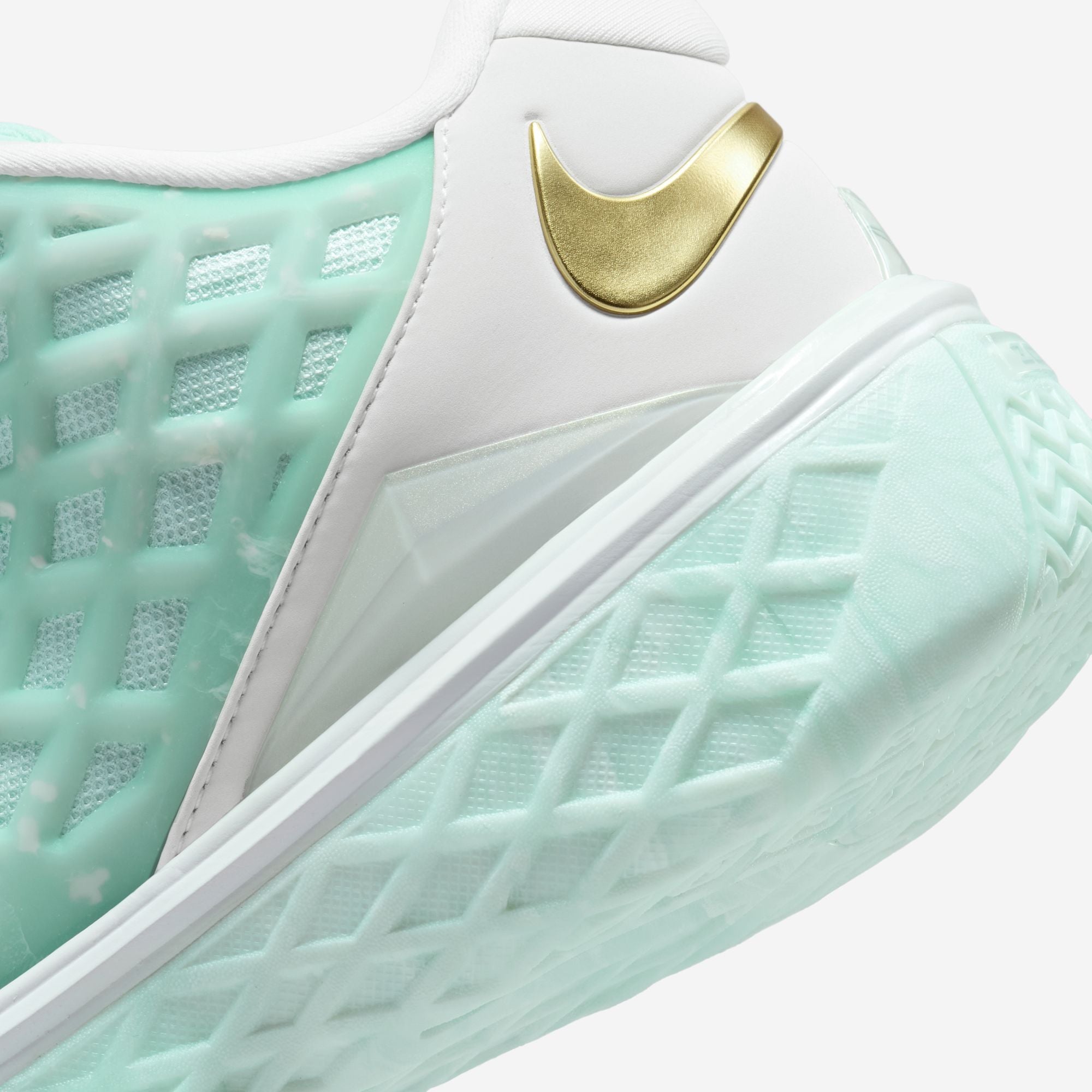 Nike Kobe 3 Low Protro “CHBL”