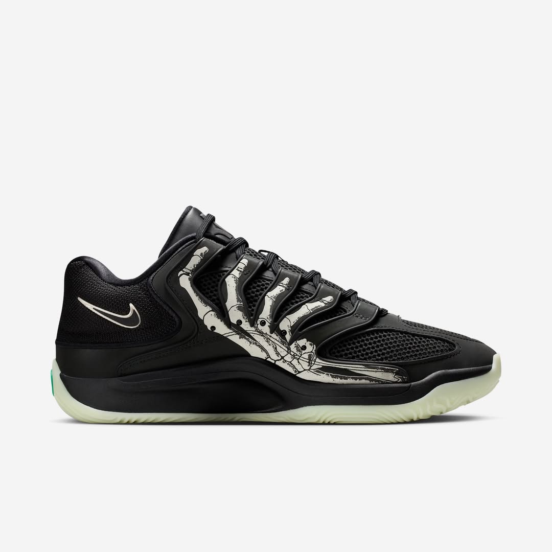 シューズ(男性用) NIKE KD18 \