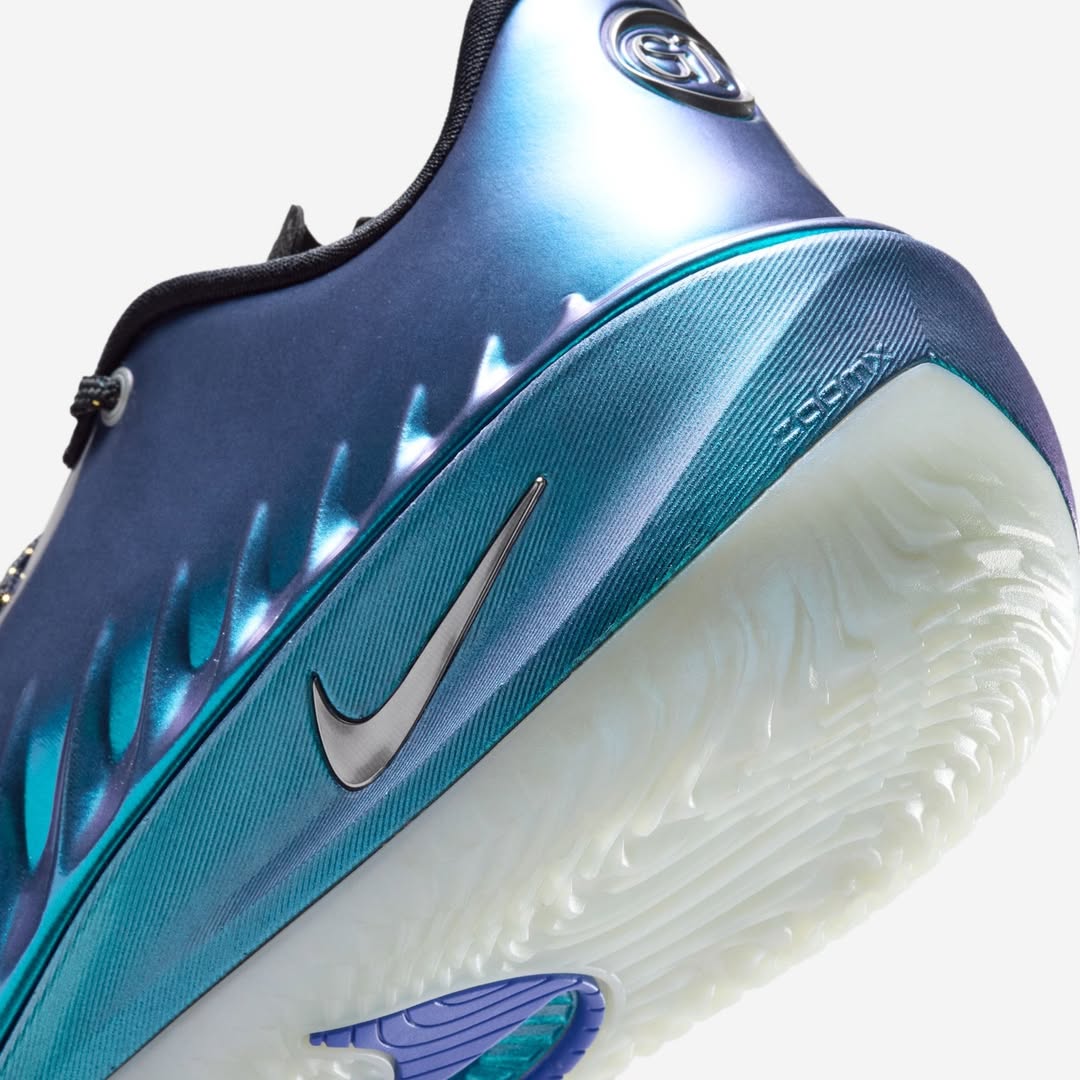 NIKE GT CUT 4 EP ナイキ GTカット 4 ナイキ G.T. カット 4：大胆なスタイルとパフォーマンスを高める革新的