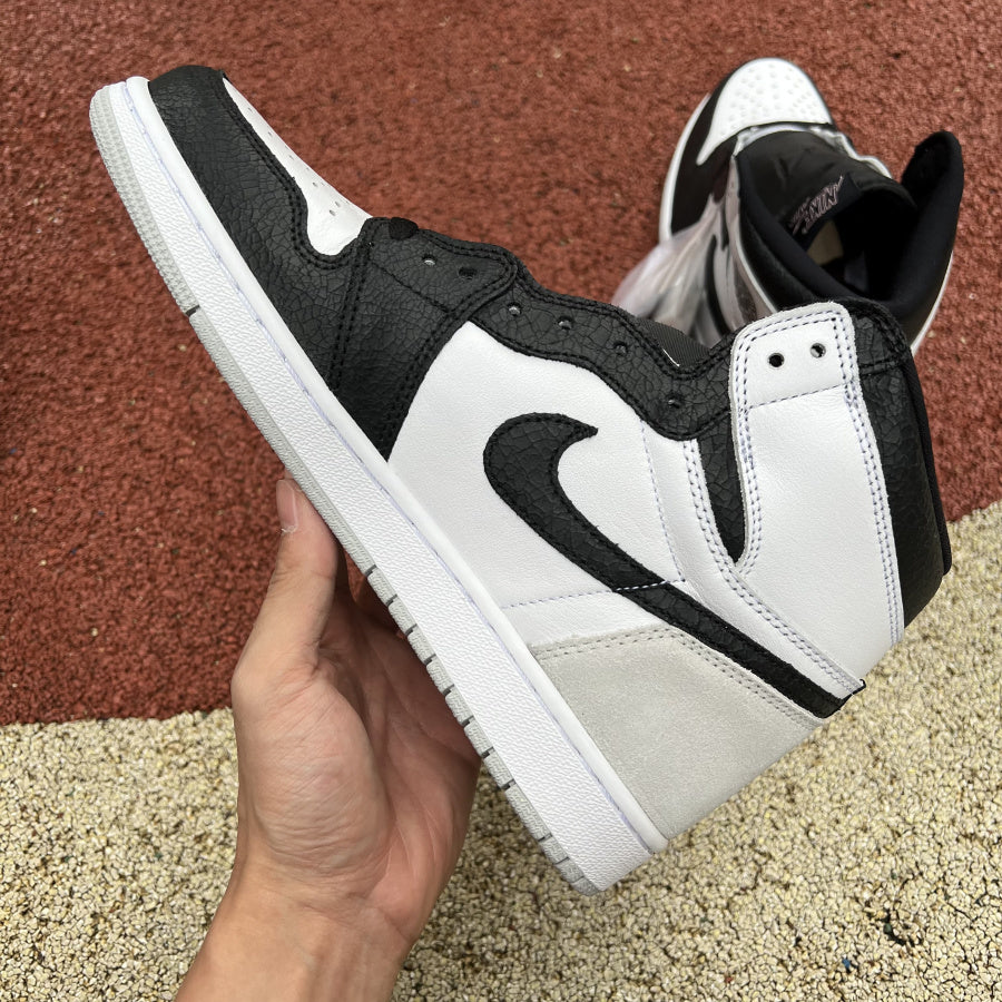 AirJordan 1 Retro High Shadow 555088-108