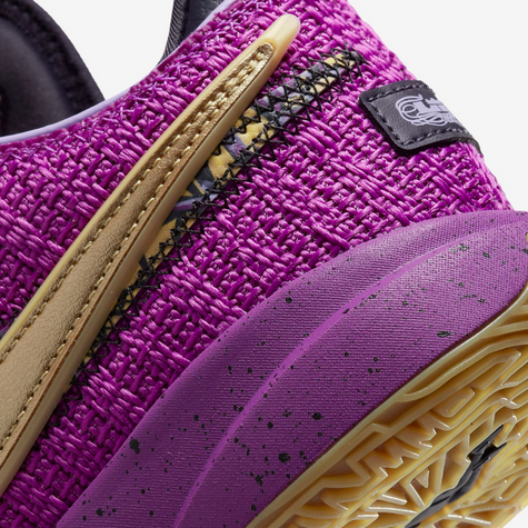 Tênis Nike LeBron 20 SE
